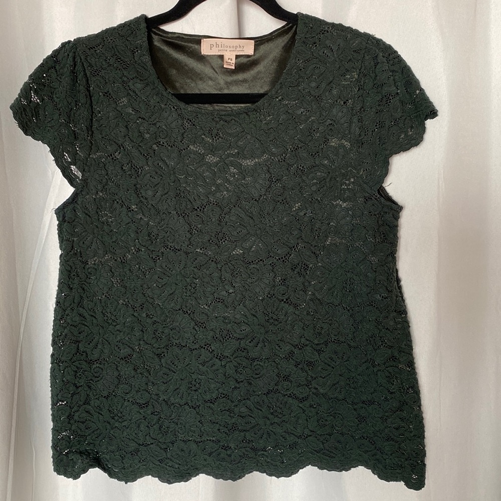 Philosophy Lace Tee in Green (Petite)